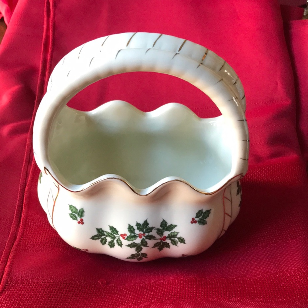 Formalities by Baum Bros Holiday Hollies Porcelain Basket Trinket Dish